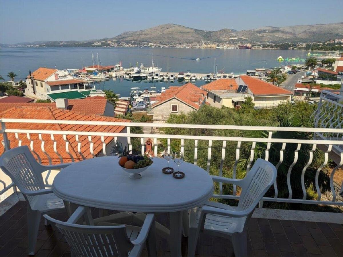 Apartments Biserka - 50 M From Beach Τρογκίρ Εξωτερικό φωτογραφία