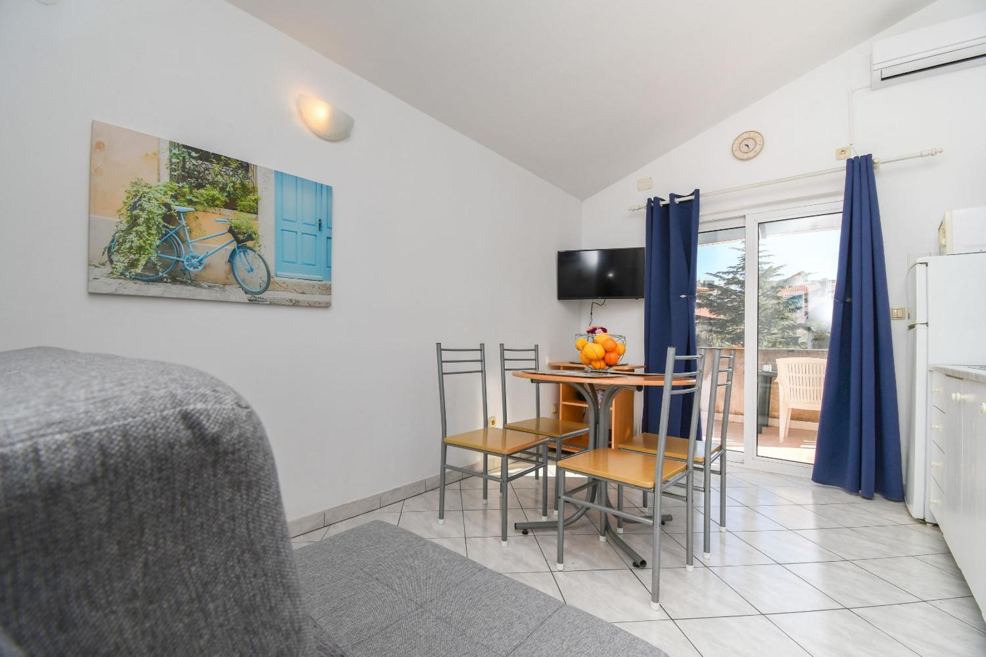 Apartments Biserka - 50 M From Beach Τρογκίρ Εξωτερικό φωτογραφία