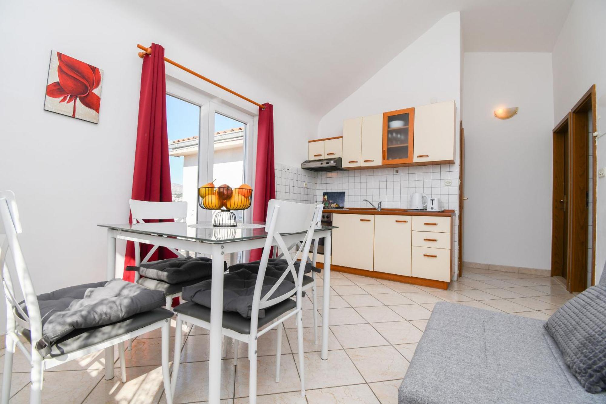 Apartments Biserka - 50 M From Beach Τρογκίρ Εξωτερικό φωτογραφία