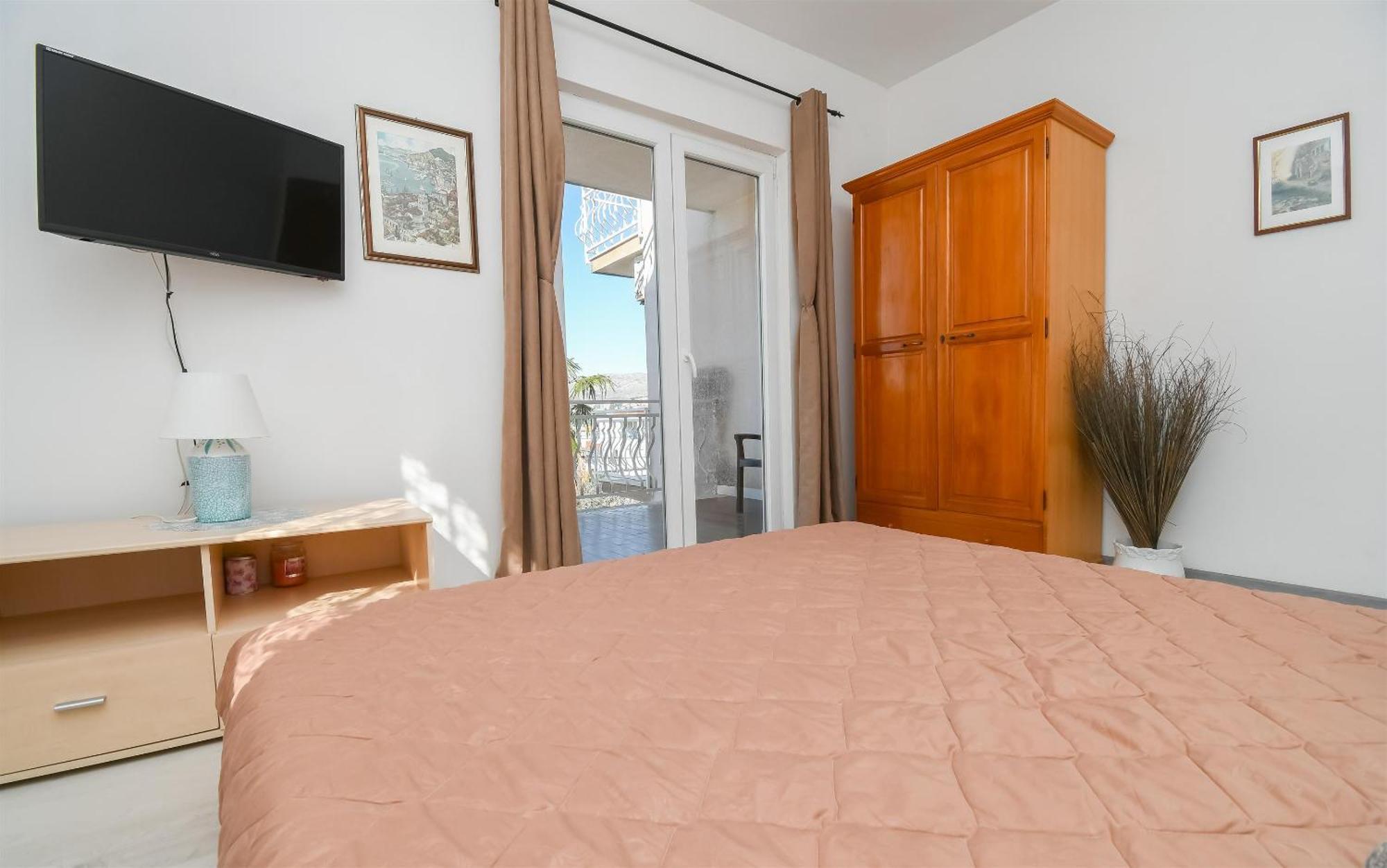 Apartments Biserka - 50 M From Beach Τρογκίρ Εξωτερικό φωτογραφία