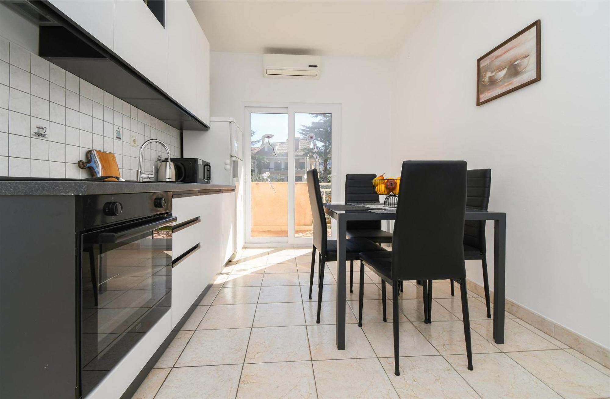 Apartments Biserka - 50 M From Beach Τρογκίρ Εξωτερικό φωτογραφία