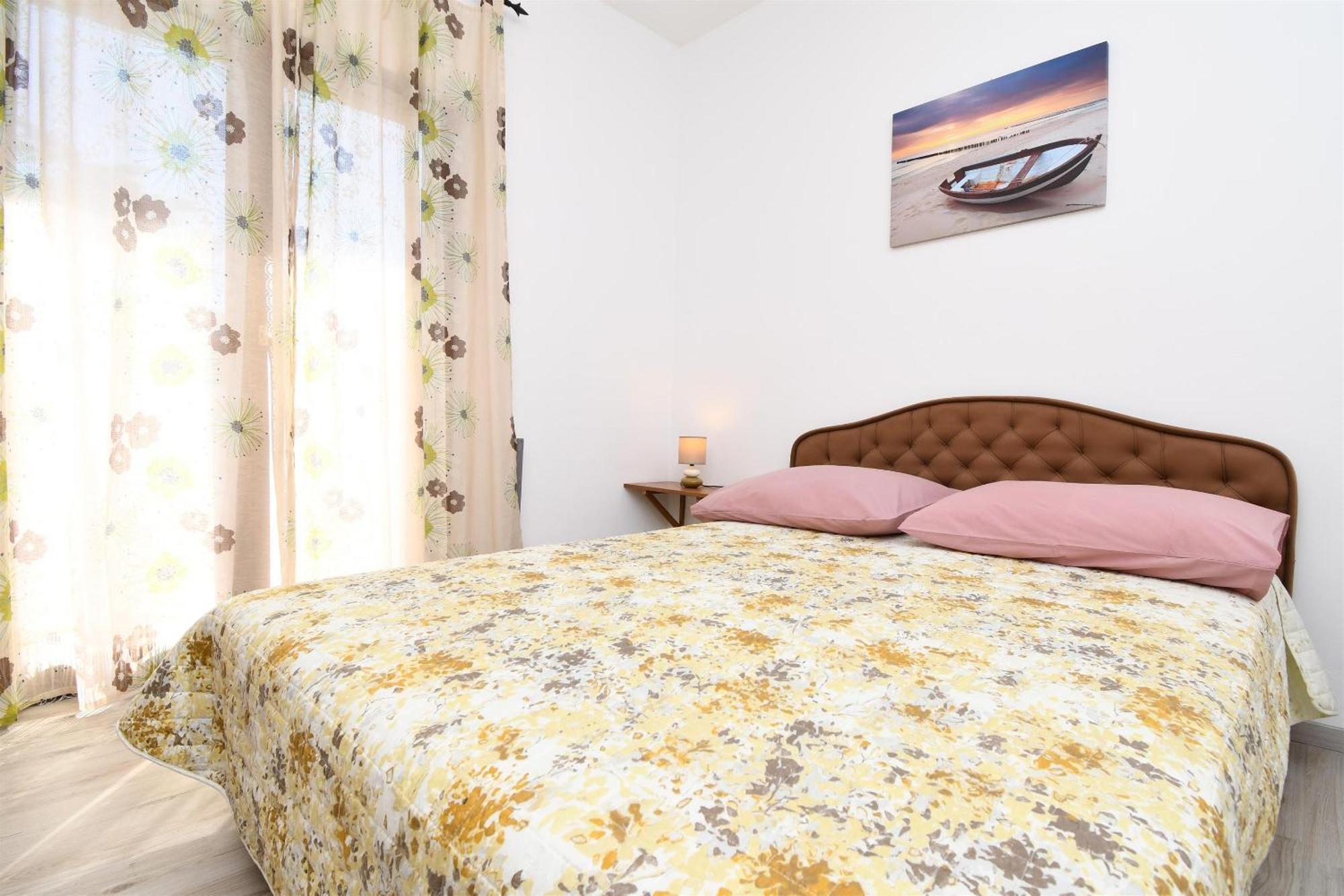 Apartments Biserka - 50 M From Beach Τρογκίρ Εξωτερικό φωτογραφία