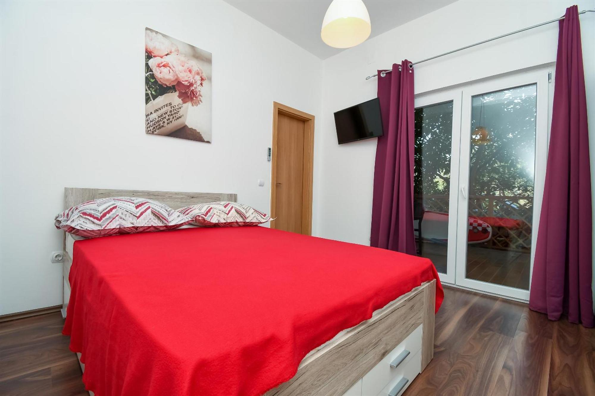 Apartments Biserka - 50 M From Beach Τρογκίρ Εξωτερικό φωτογραφία